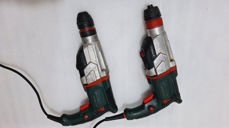 دریل بتن کن سه کیلویی ۸۵۰ وات متابو KHE2660 QUICK